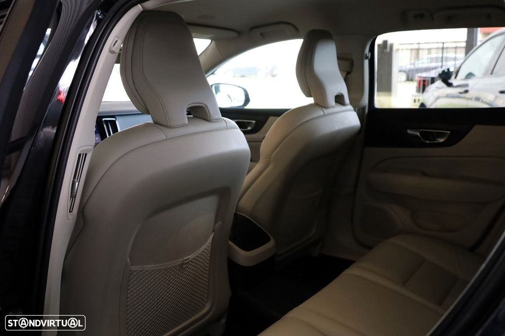 Volvo V60 2.0 T6 AWD TE Plus Bright - 12