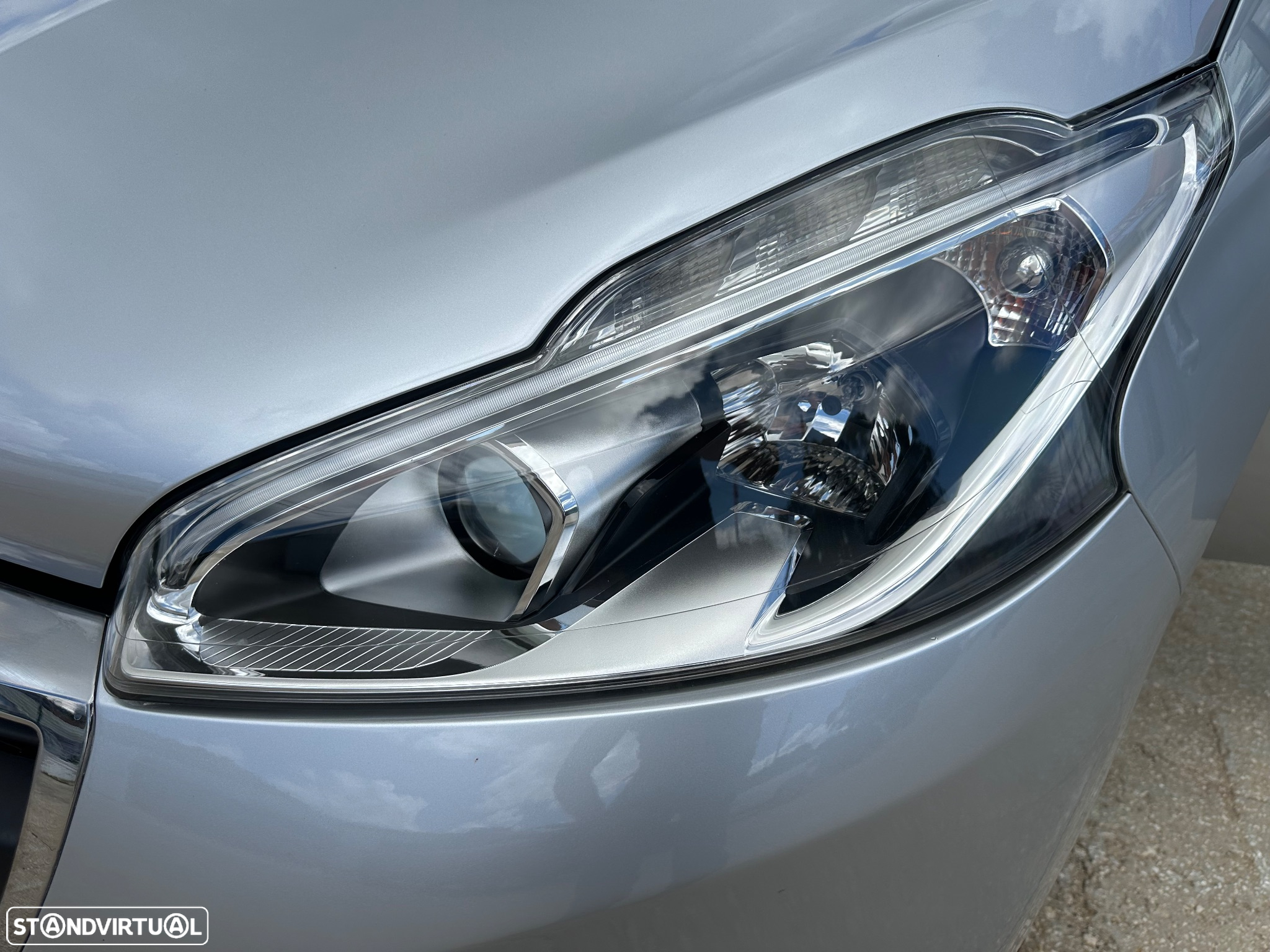 Peugeot 208 1.2 PureTech Style - 45