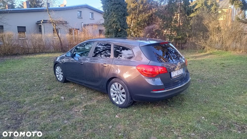 Opel Astra 1.6 CDTI Sport - 11