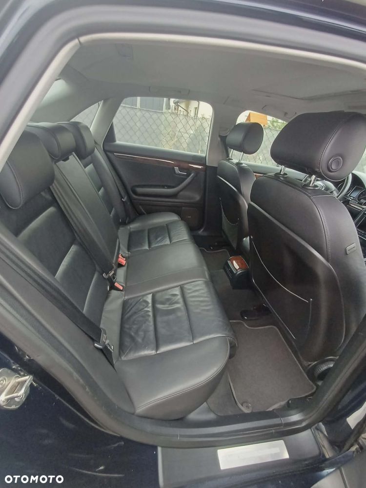 Audi A4 Limousine 2.0 T FSI - 8