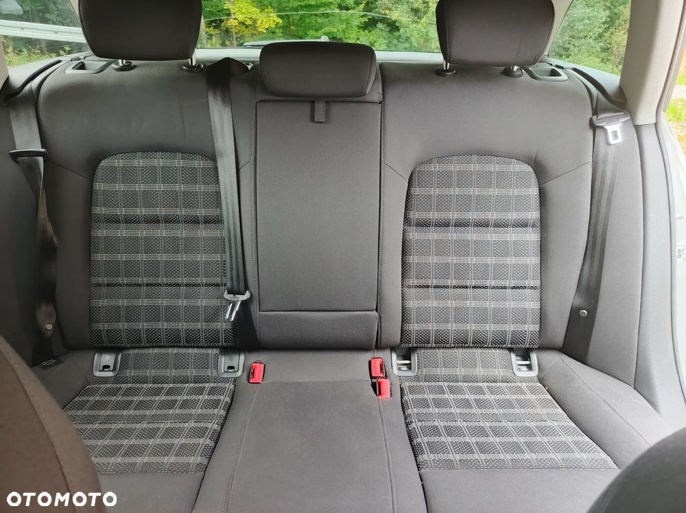 Audi A4 Avant 2.0 TDI Quattro - 10