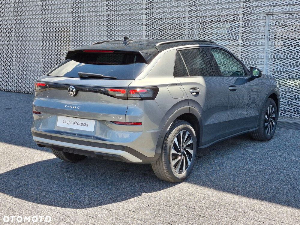 Volkswagen T-Roc 1.5 eTSI Life DSG - 9