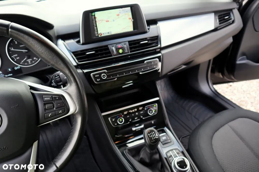 BMW Seria 2 218d Active Tourer - 17