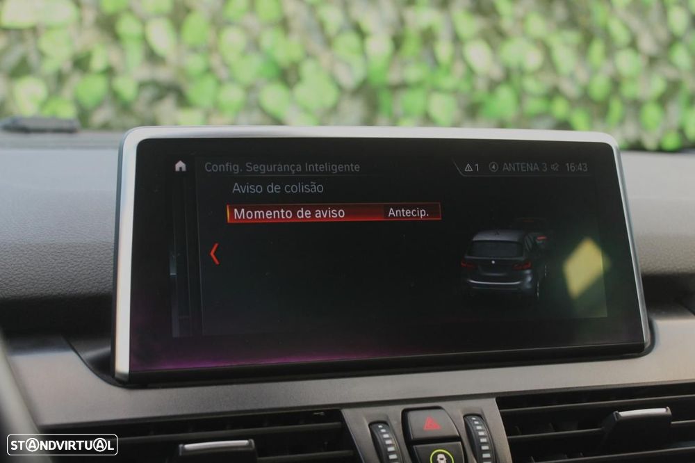 BMW 216 Active Tourer d Advantage Auto - 29