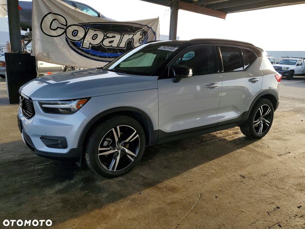 Volvo XC 40 T5 AWD Geartronic R-Design - 2