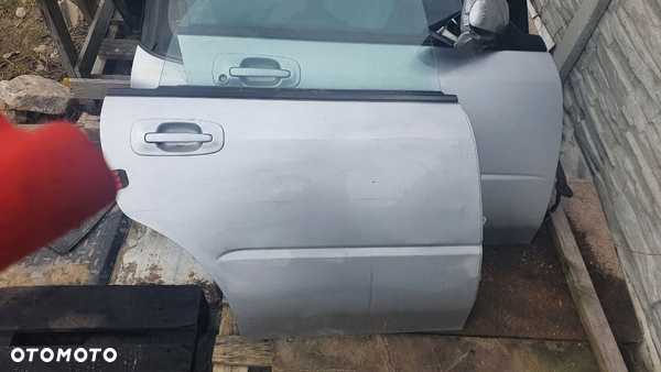 subaru impreza wrx gd 01 07 drzwi prawy tył kombi