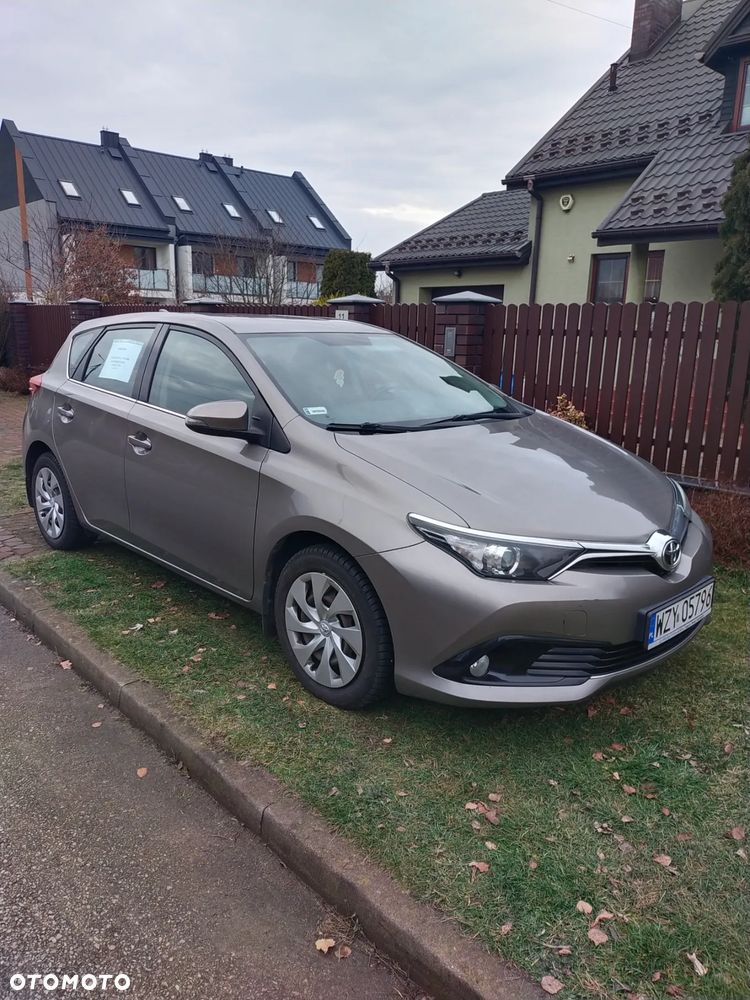 Toyota Auris 1.6 Comfort - 1