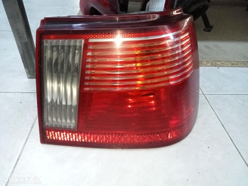 Farolim direito Seat Ibiza 6K / 6k6945258C - 1