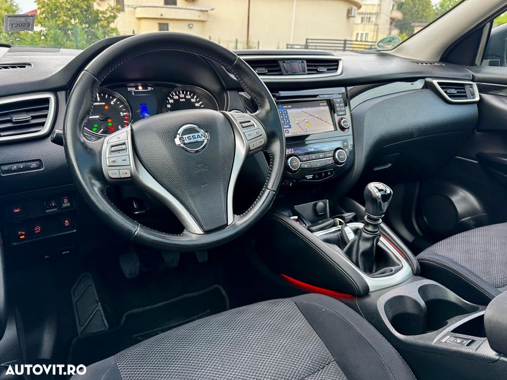 Nissan Qashqai 1.6L dCi Start/Stop 4X4-i Tekna - 9