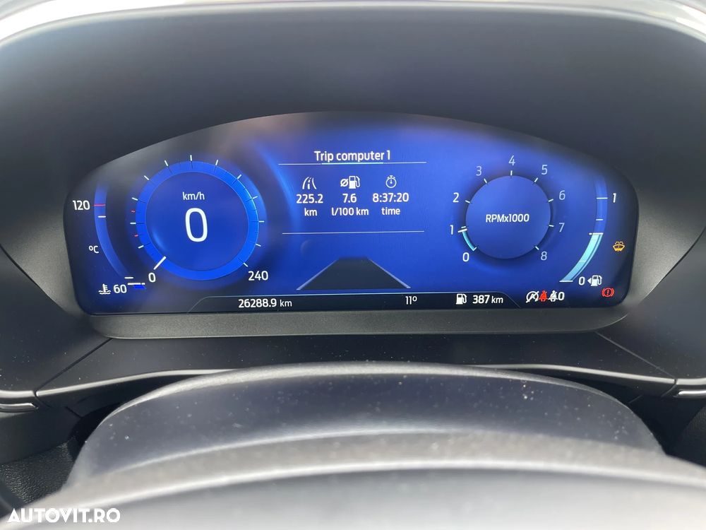 Ford Focus 1.0 EcoBoost Titanium Business - 11