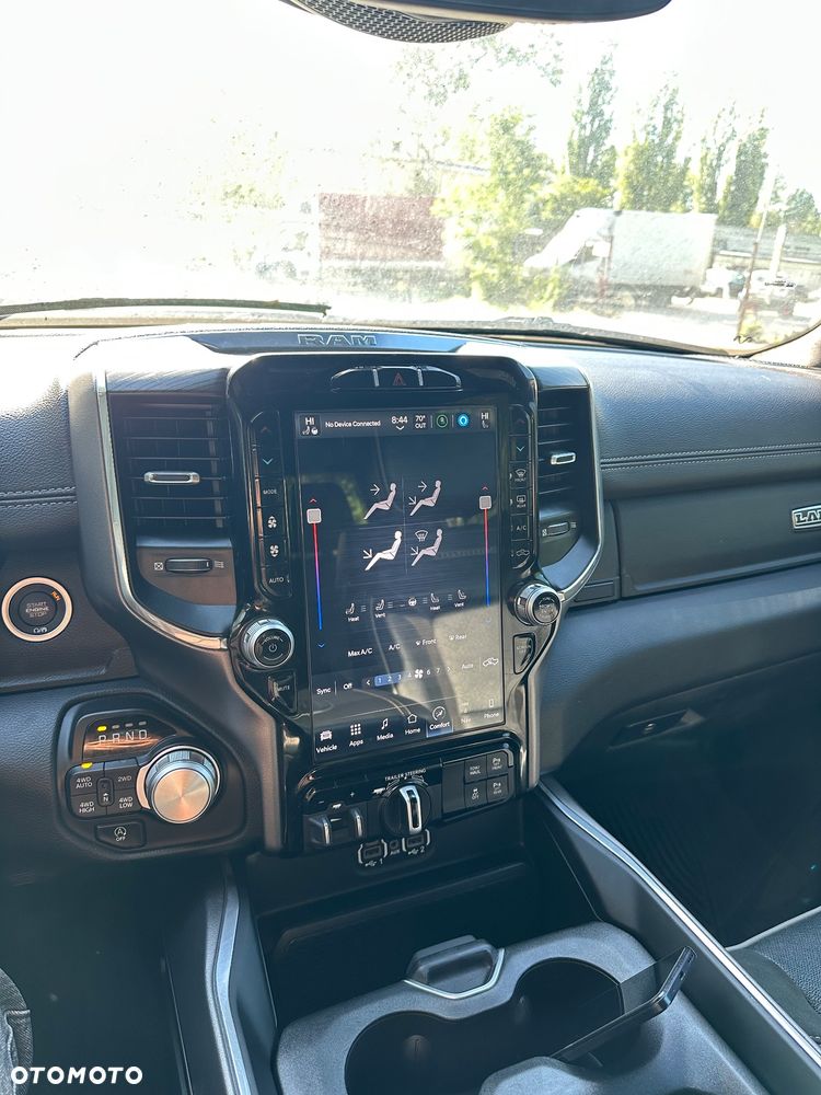 RAM 1500 - 17