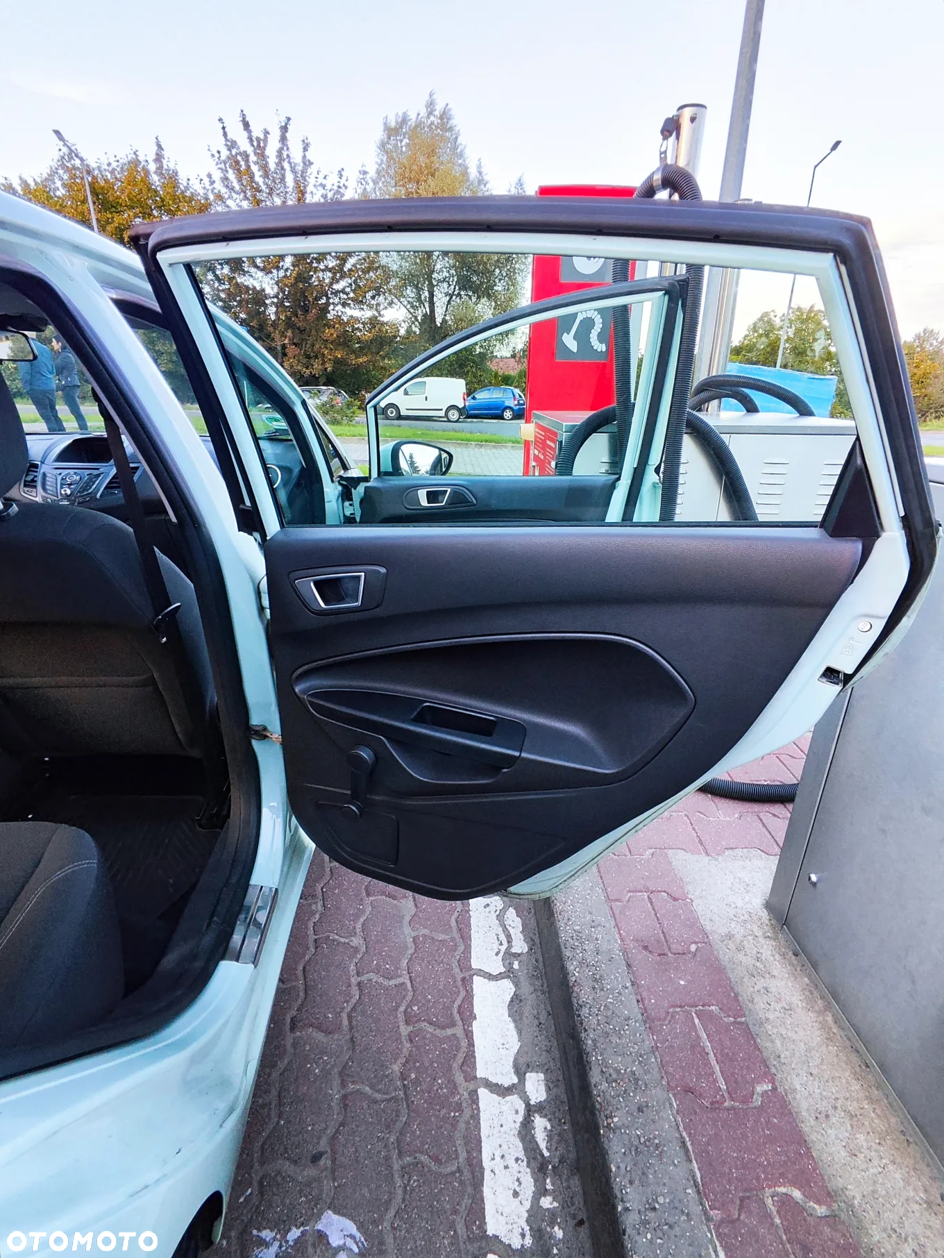 Ford Fiesta 1.4 Trend - 18