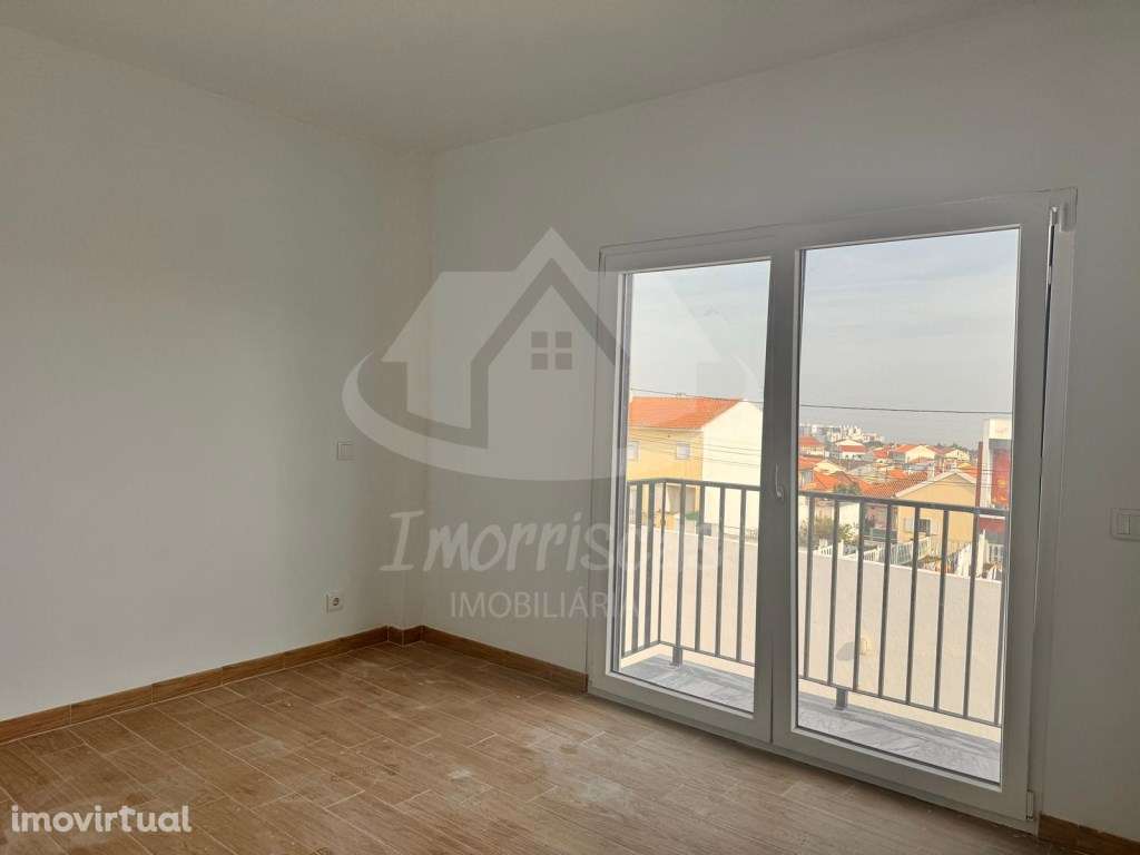 Moradia T5 situada na Portela da Azóia, Santa Iria de Azóia - Grande imagem: 5/30