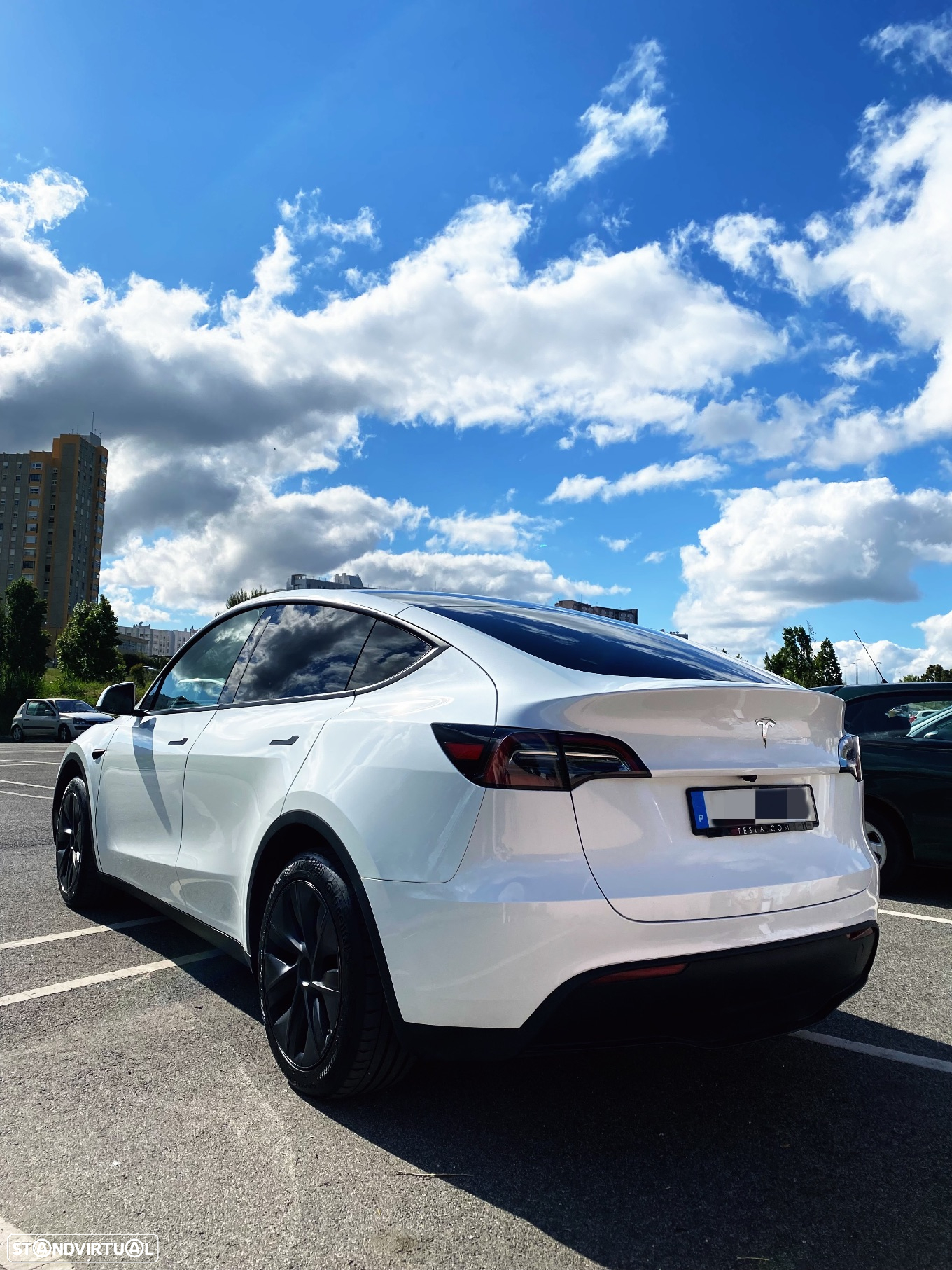 Tesla Model Y Long-Range RWD - 6