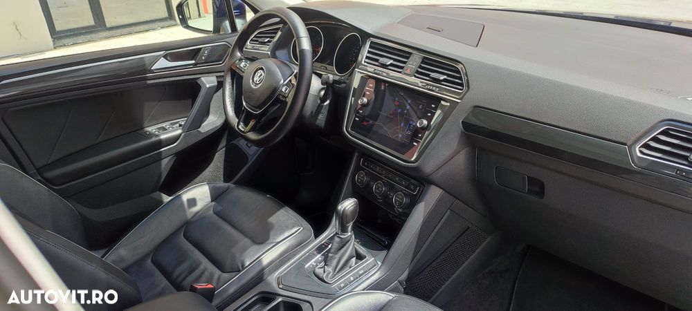 Volkswagen Tiguan - 11
