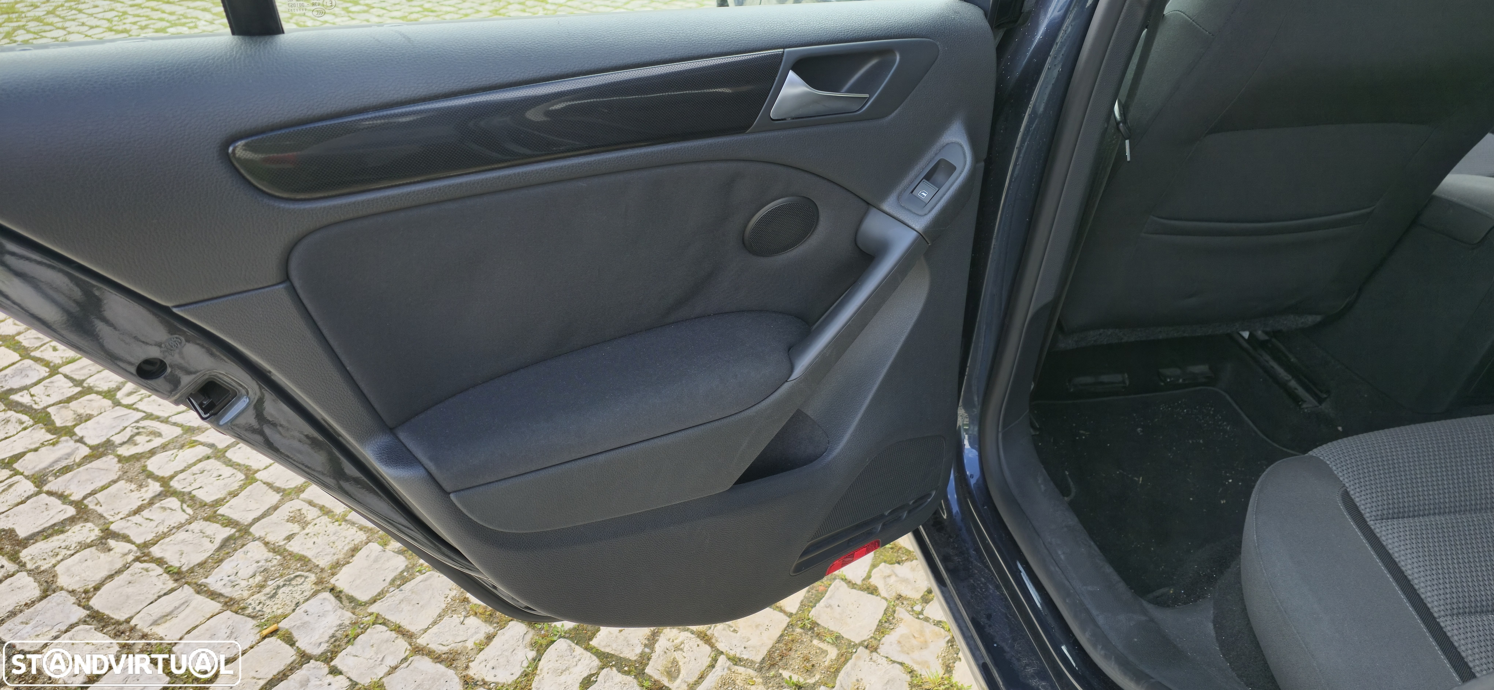VW Golf 1.6 TDi Confortline - 14