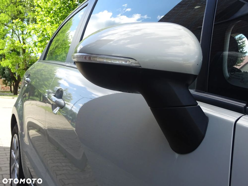 Kia Rio 1.1 crdi L - 33