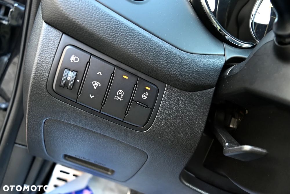 Kia Ceed 1.6 CRDi SCR GT-Line - 24