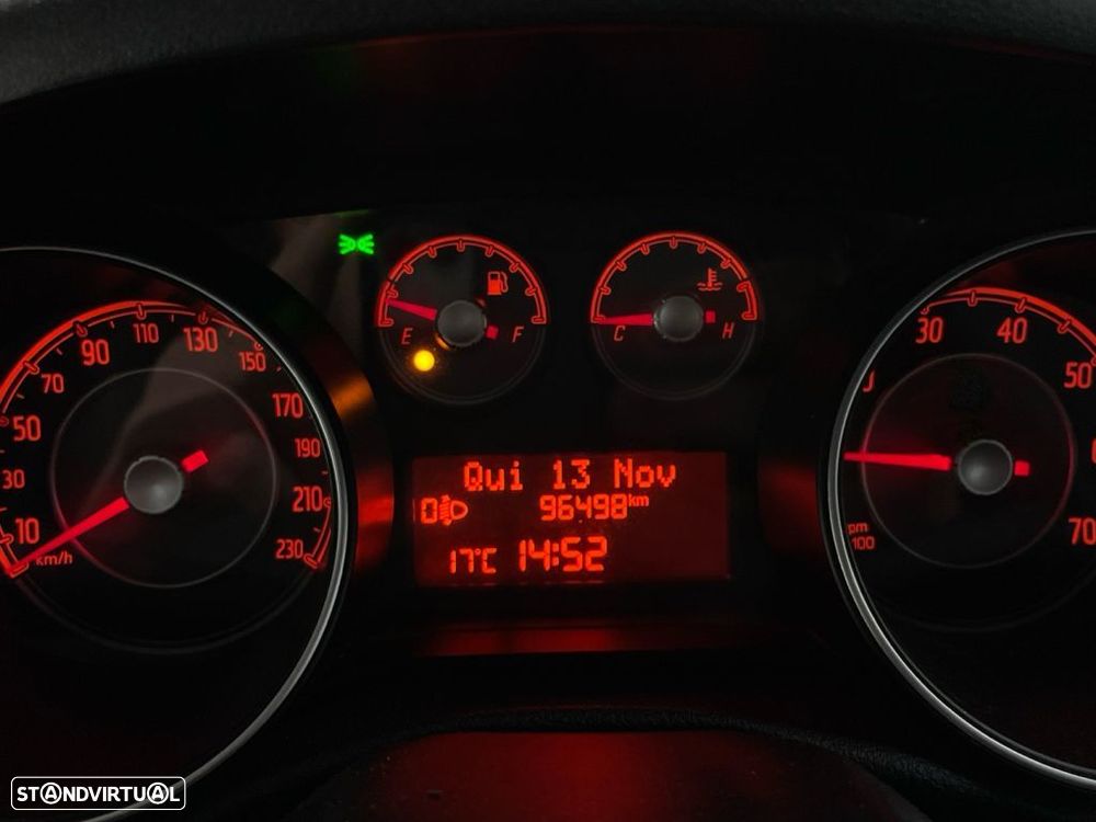 Fiat Punto 1.2 Lounge S&S - 3