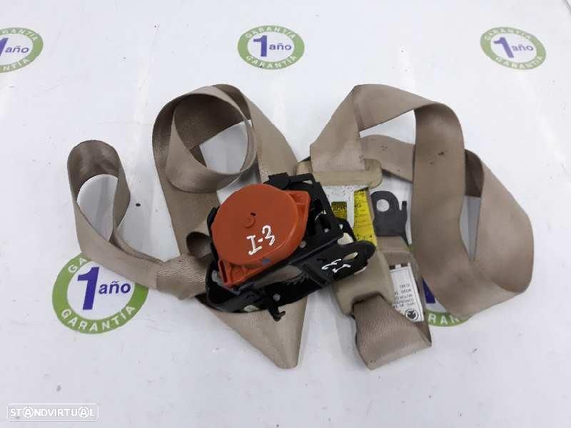 CINTO DE SEGURANÇA TRASEIRO ESQUERDO TOYOTA LAND CRUISER J12 - 1