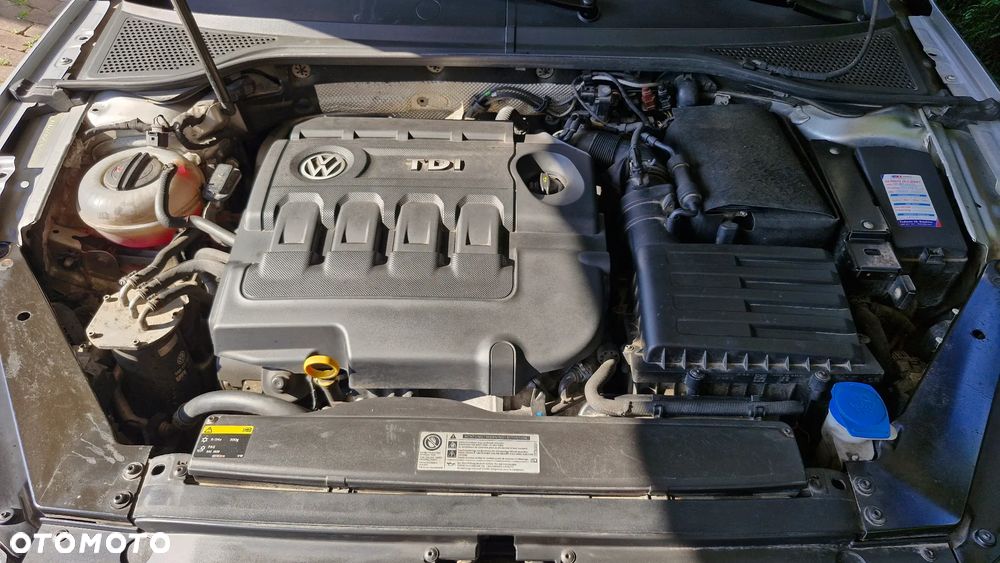 Volkswagen Passat 2.0 TDI BMT Trendline - 22