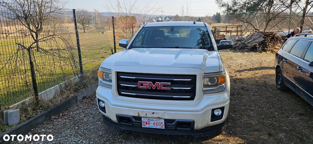 GMC Sierra - 4