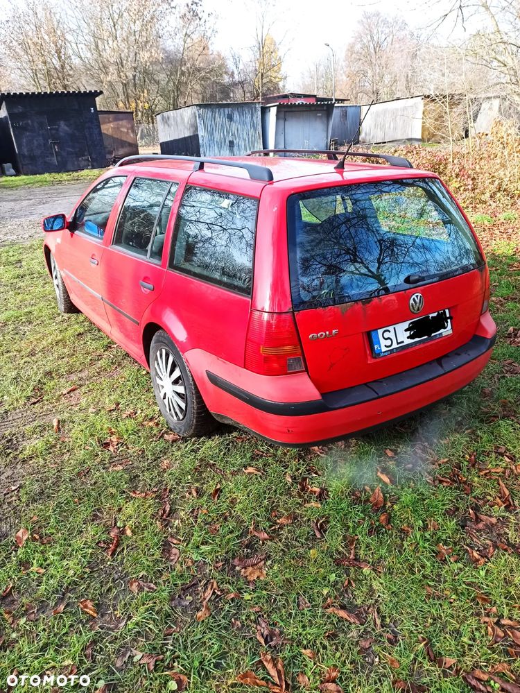 Volkswagen Golf - 6