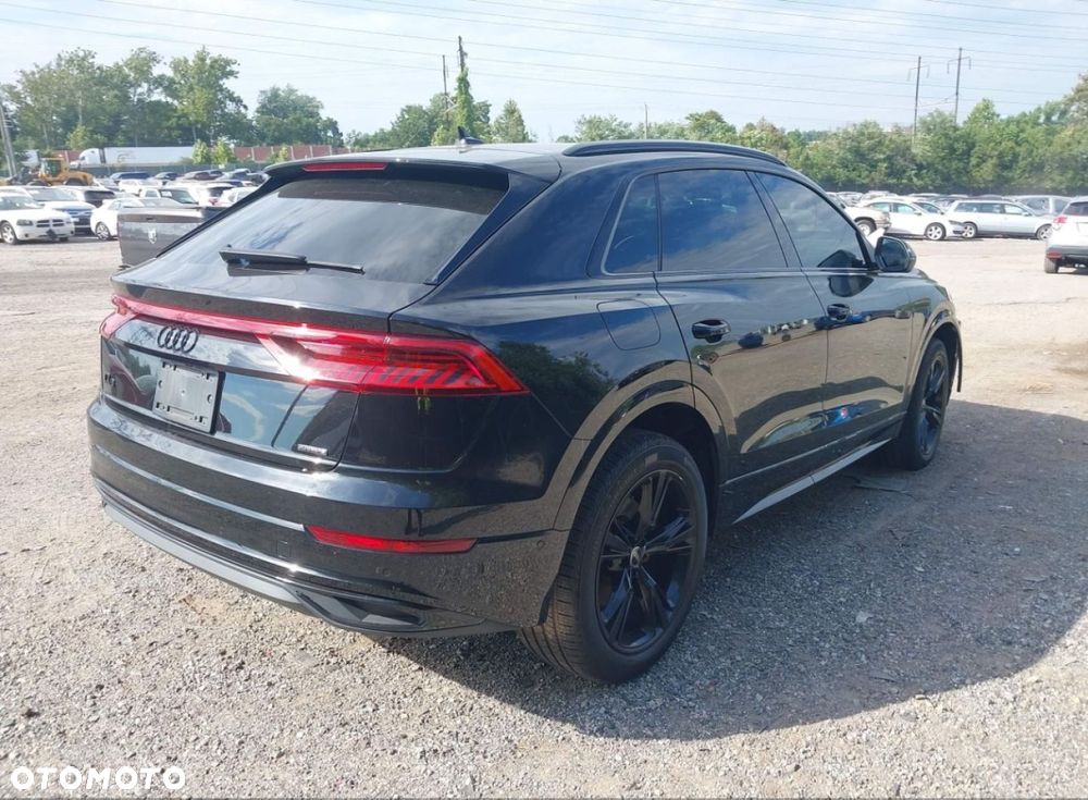 Audi Q8 - 7