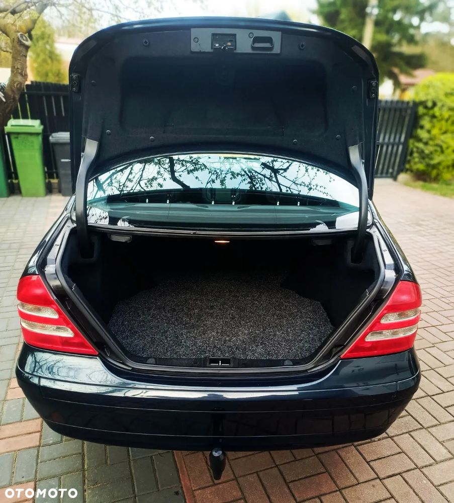 Mercedes-Benz Klasa C - 27