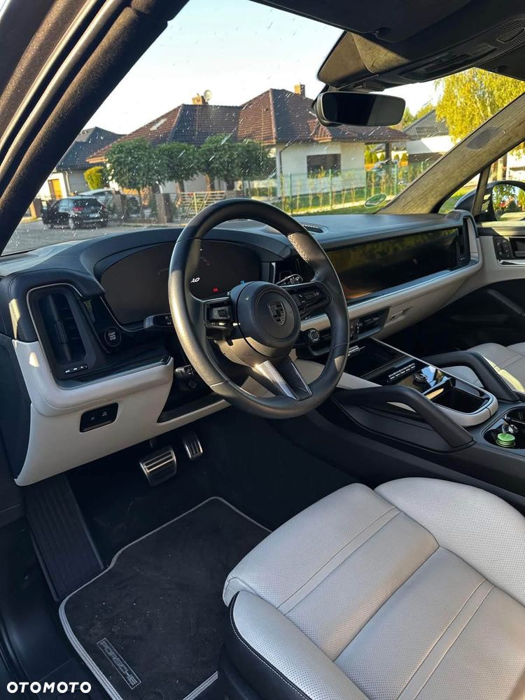 Porsche Cayenne Turbo GT - 10