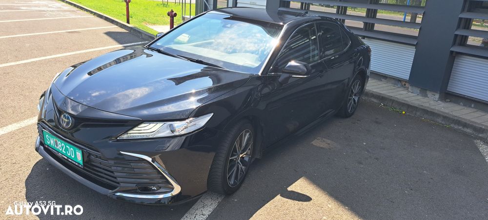 Toyota Camry Luxury - 22