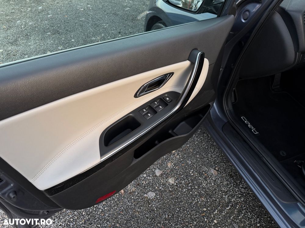 Kia Ceed 1.6 CRDi ISG Mind - 9