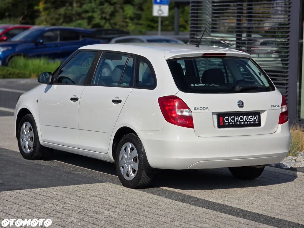 Skoda Fabia 1.2 12V Family Plus - 4