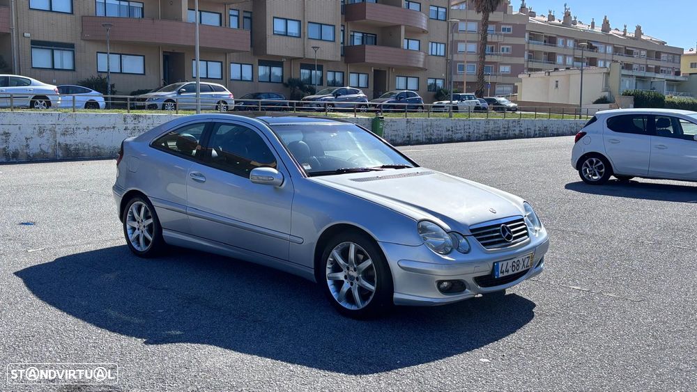 Mercedes-Benz C 220 CDi Sport Coupé Evolution AMG - 22