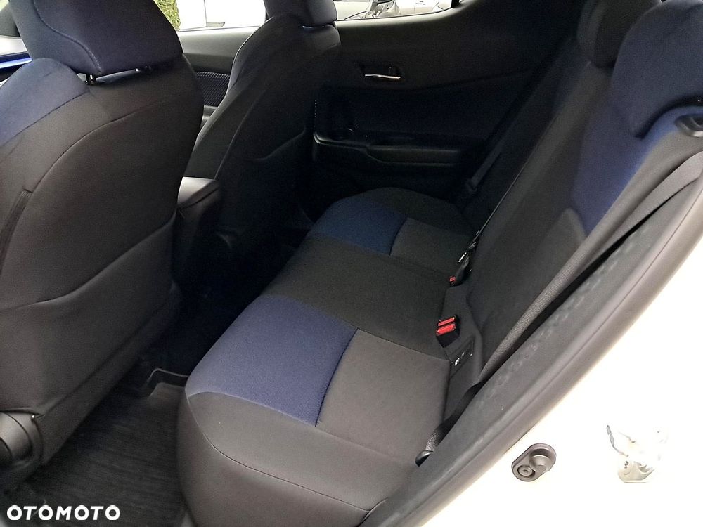 Toyota C-HR 1.2 T Dynamic - 12