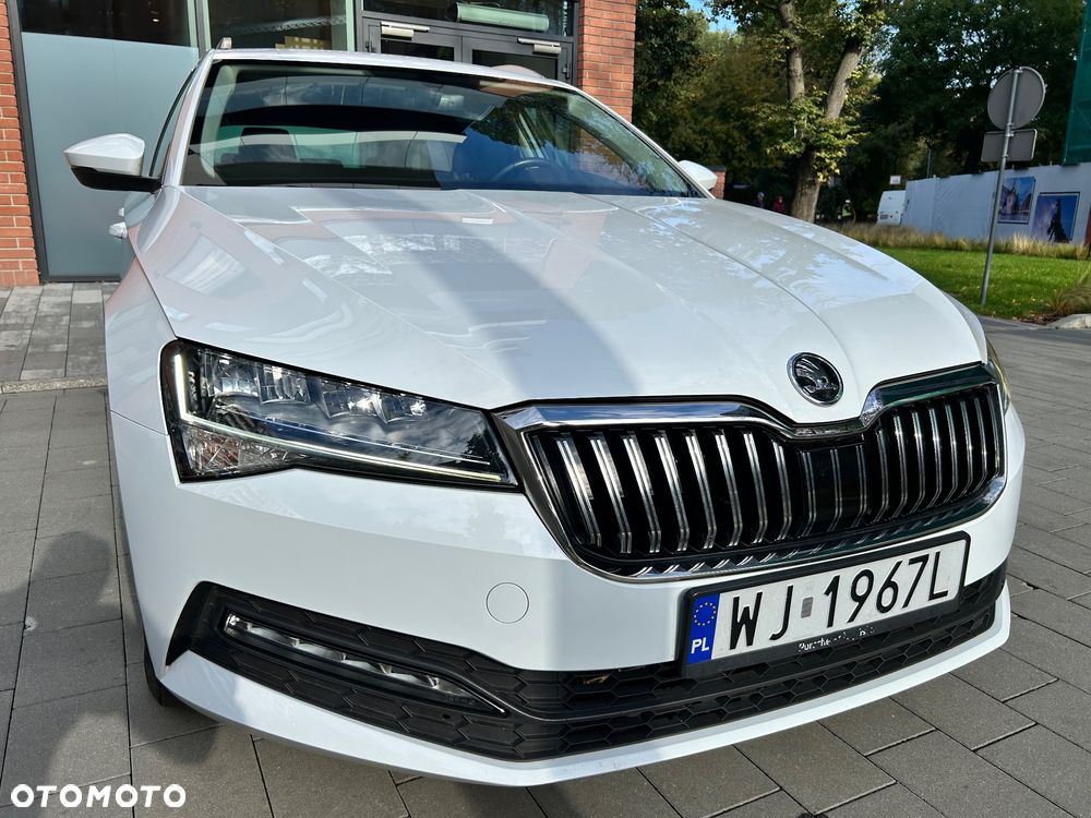 Skoda Superb 1.5 TSI Ambition DSG - 9