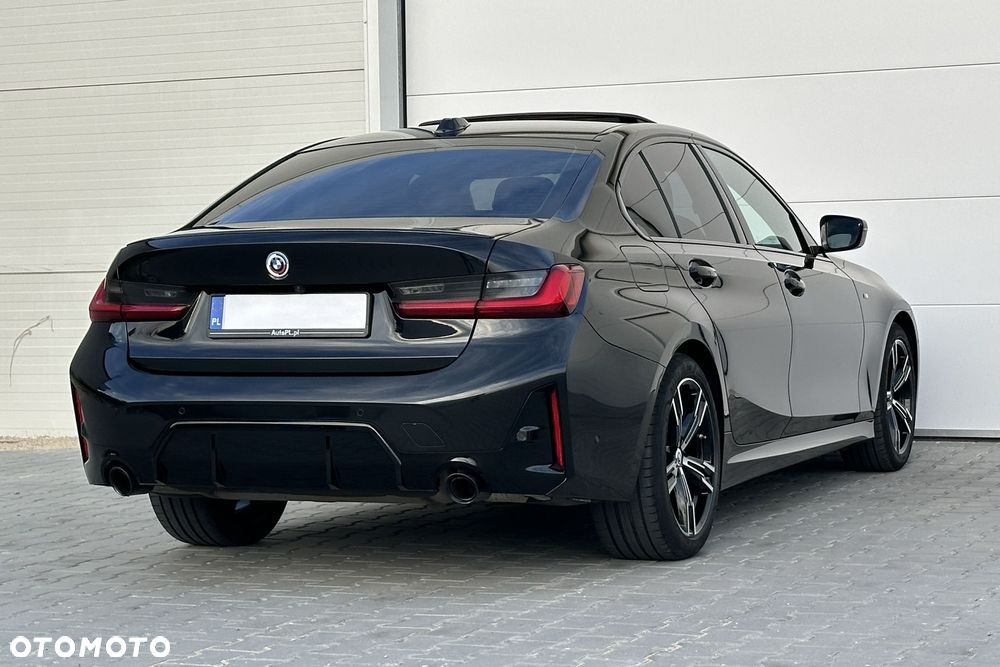 BMW Seria 3 318i M Sport - 13