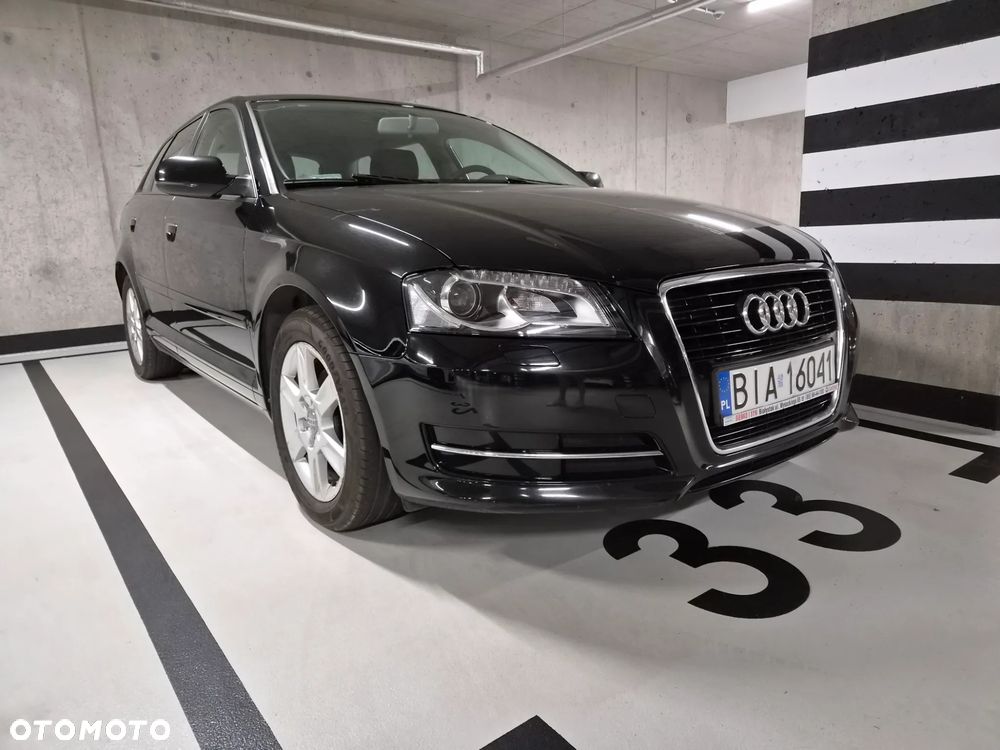 Audi A3 Sportback 1.2 TFSI Attraction - 2