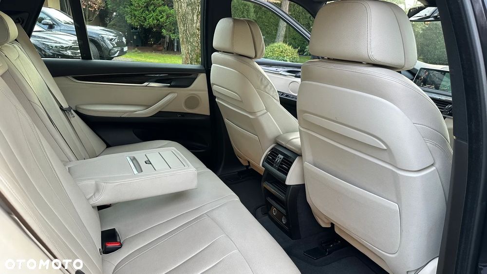 BMW X5 xDrive25d - 12