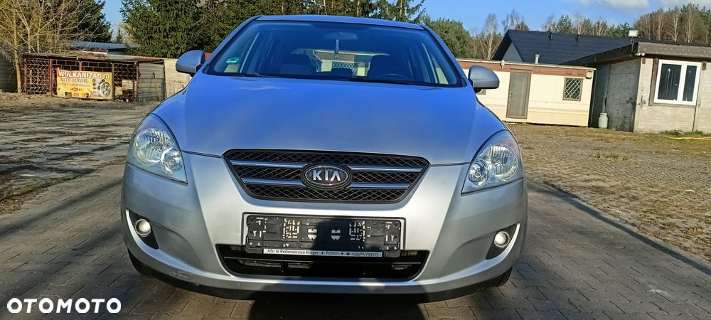 Kia Ceed 1.4 Comfort - 11