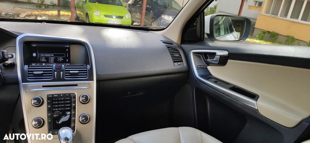 Volvo XC 60 D4 AWD Summum - 16