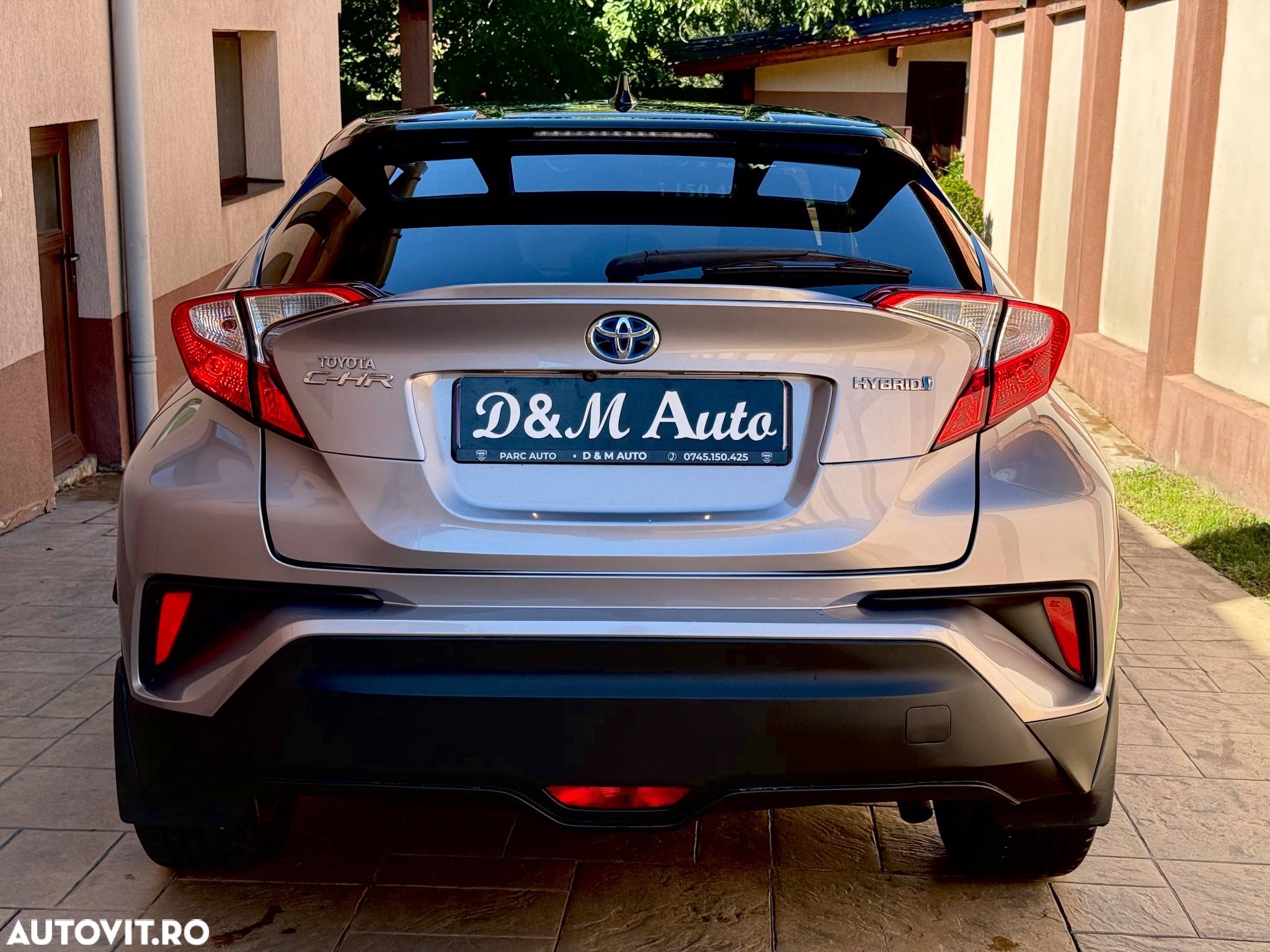Toyota C-HR - 11
