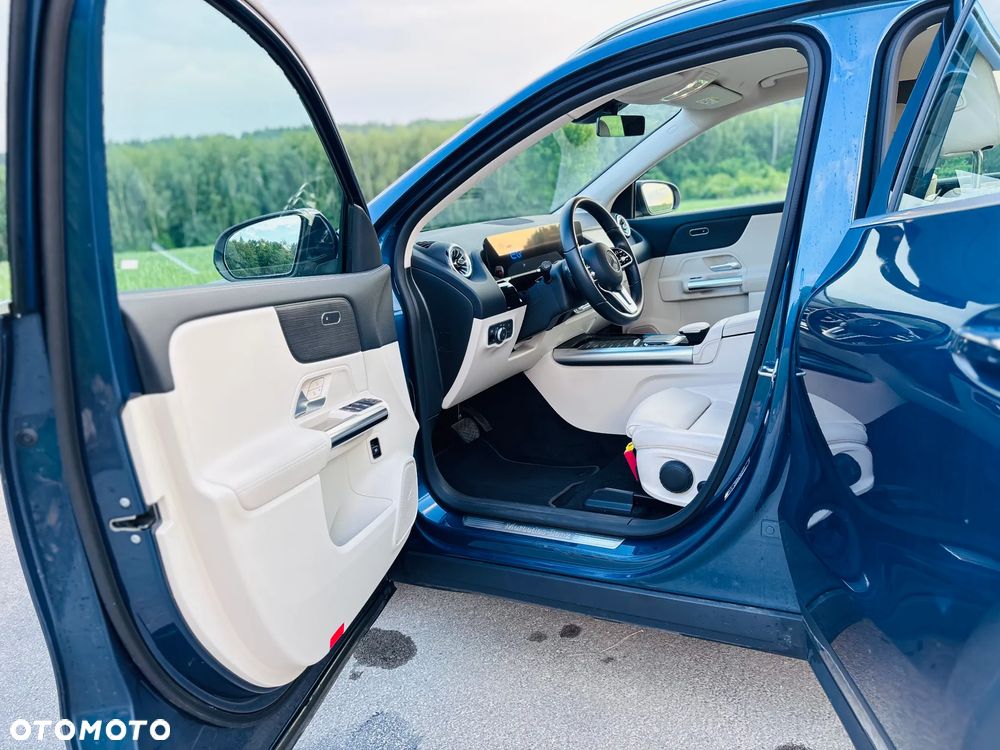Mercedes-Benz EQA 300 66.5kWh 4-Matic Progressive - 12