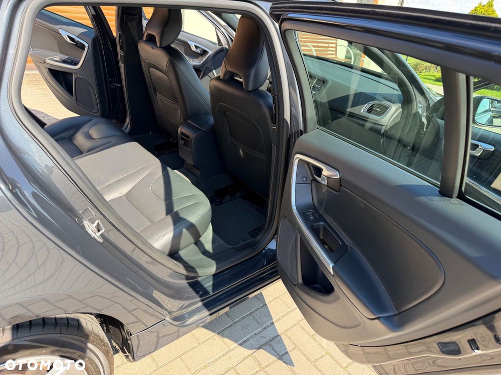 Volvo V60 D2 Drive-E Kinetic - 35