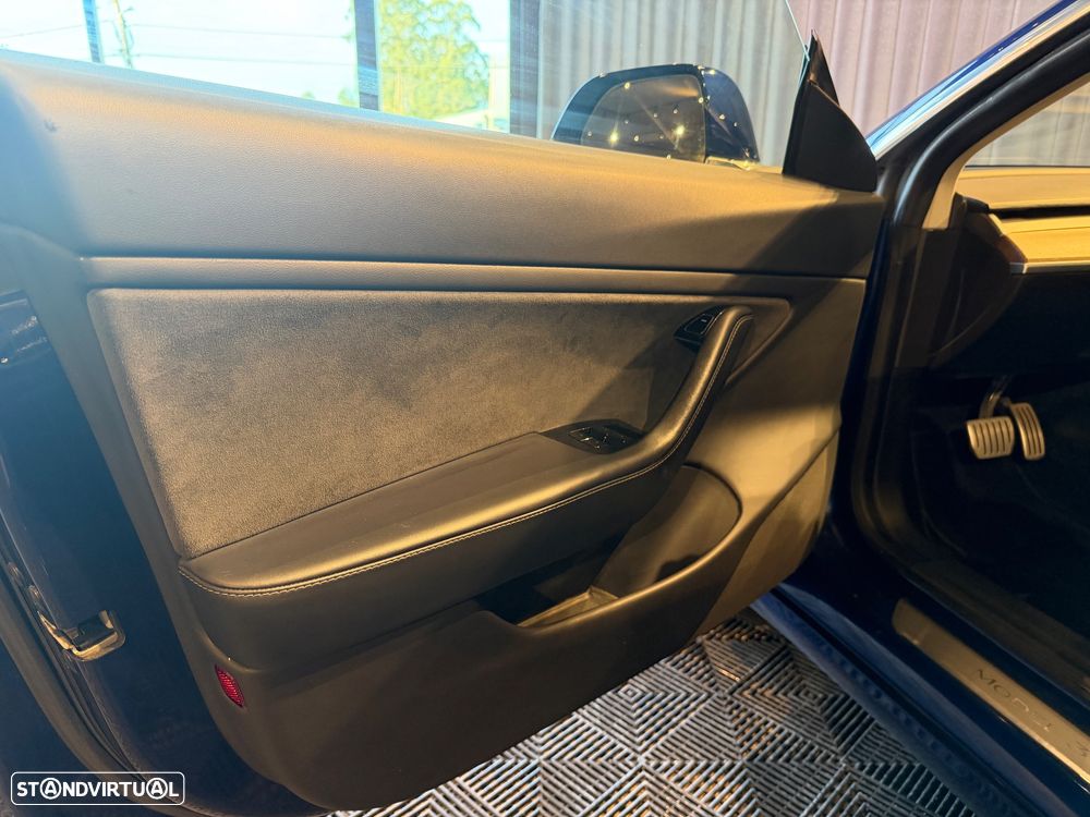 Tesla Model 3 Performance Dual Motor AWD - 17