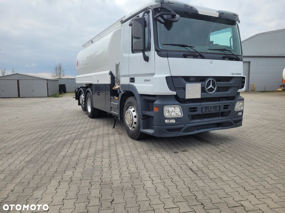 Mercedes-Benz AUTOCYSTERNA MERCEDES ACTROS 26410 V6 - 5