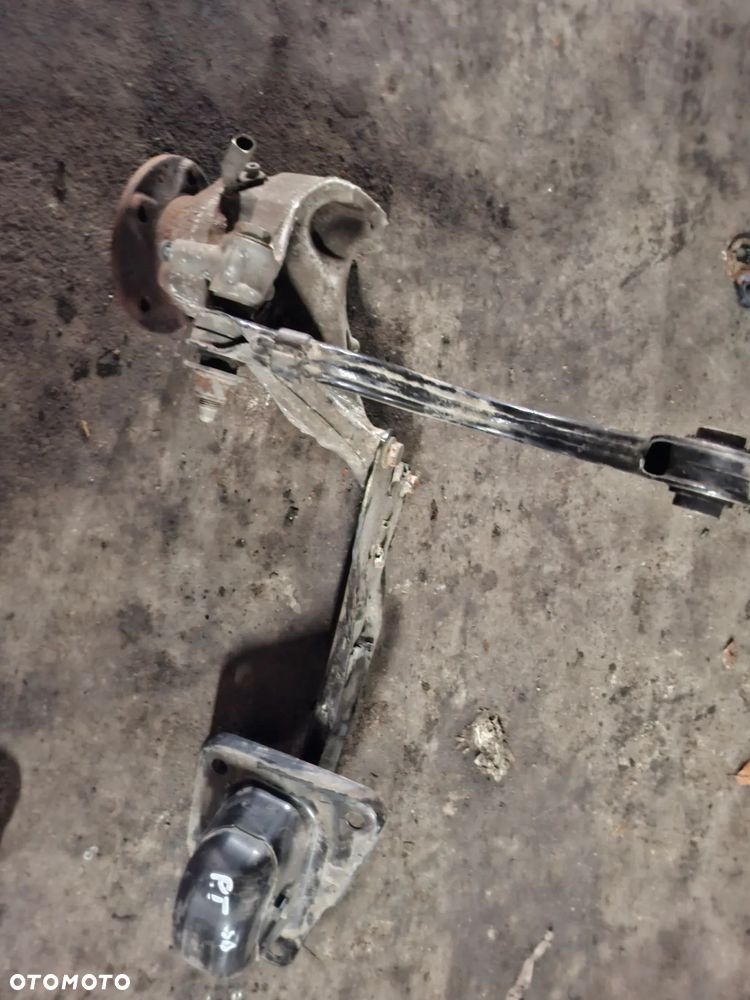 SKODA SUPERB III PASSAT B8 2.0I 4X4 ZWROTNICA  PRAWY TYŁ TYLNA 3Q0505436 RAF-AUTO - 2