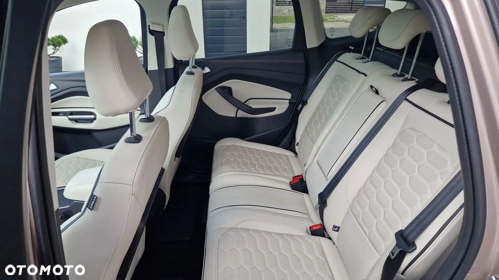 Ford Kuga 1.5 EcoBoost 4x4 Vignale - 27