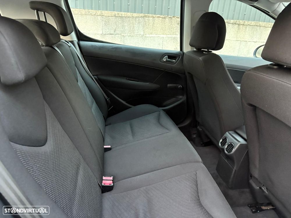 Peugeot 308 1.6 HDi Premium - 10