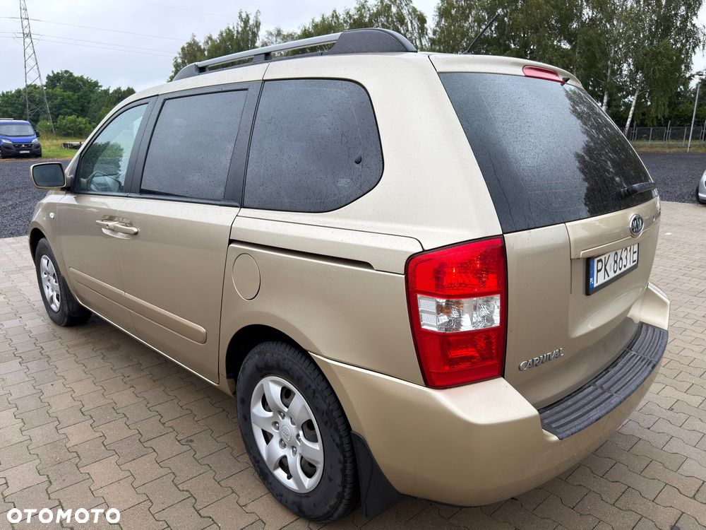 Kia Carnival 2.9 CRDi Voyage - 1